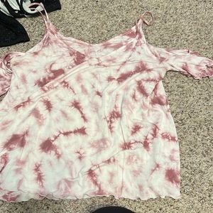 American Eagle off the shoulder tank!